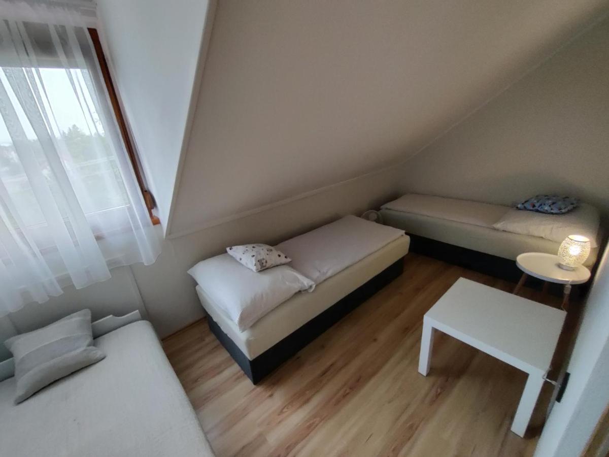 Bertalan Apartman 沃尼奥尔茨沃什海吉 外观 照片